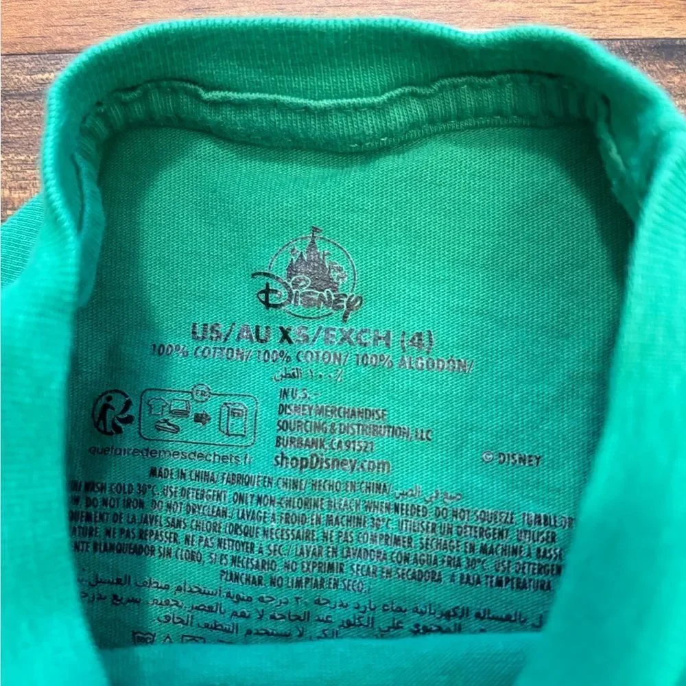 Walt Disney World 2023 Christmas green short sleeve shirt